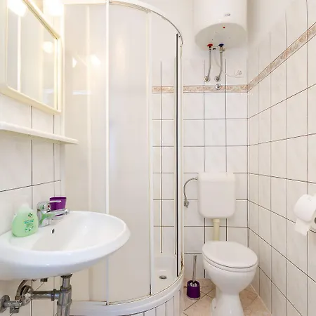 Apartman Helles Nur 200 Meter Zum Sandstrand Mit Meerblick Crikvenica