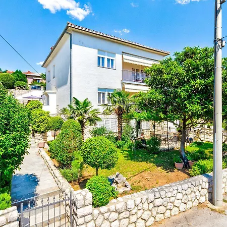 Helles Nur 200 Meter Zum Sandstrand Mit Meerblick Crikvenica