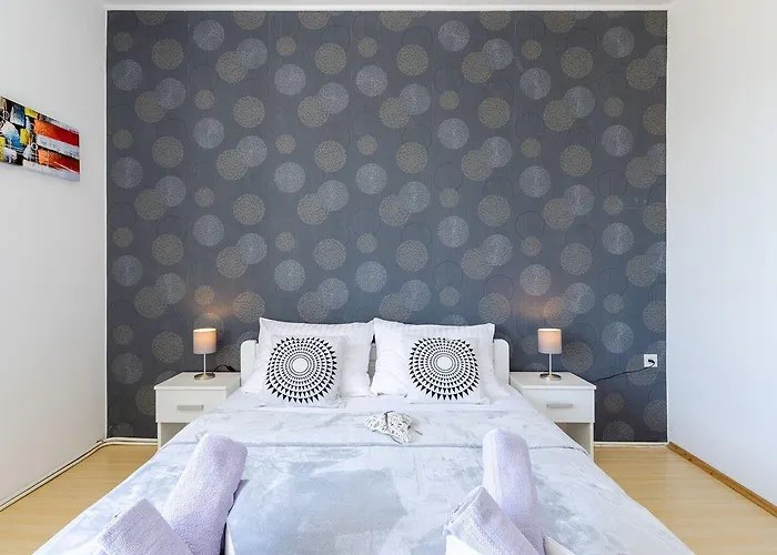 Helles Nur 200 Meter Zum Sandstrand Mit Meerblick * Crikvenica