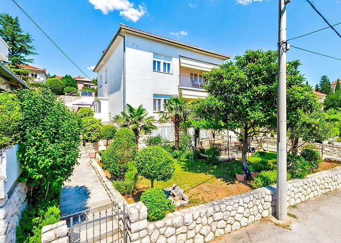 Helles Nur 200 Meter Zum Sandstrand Mit Meerblick Crikvenica
